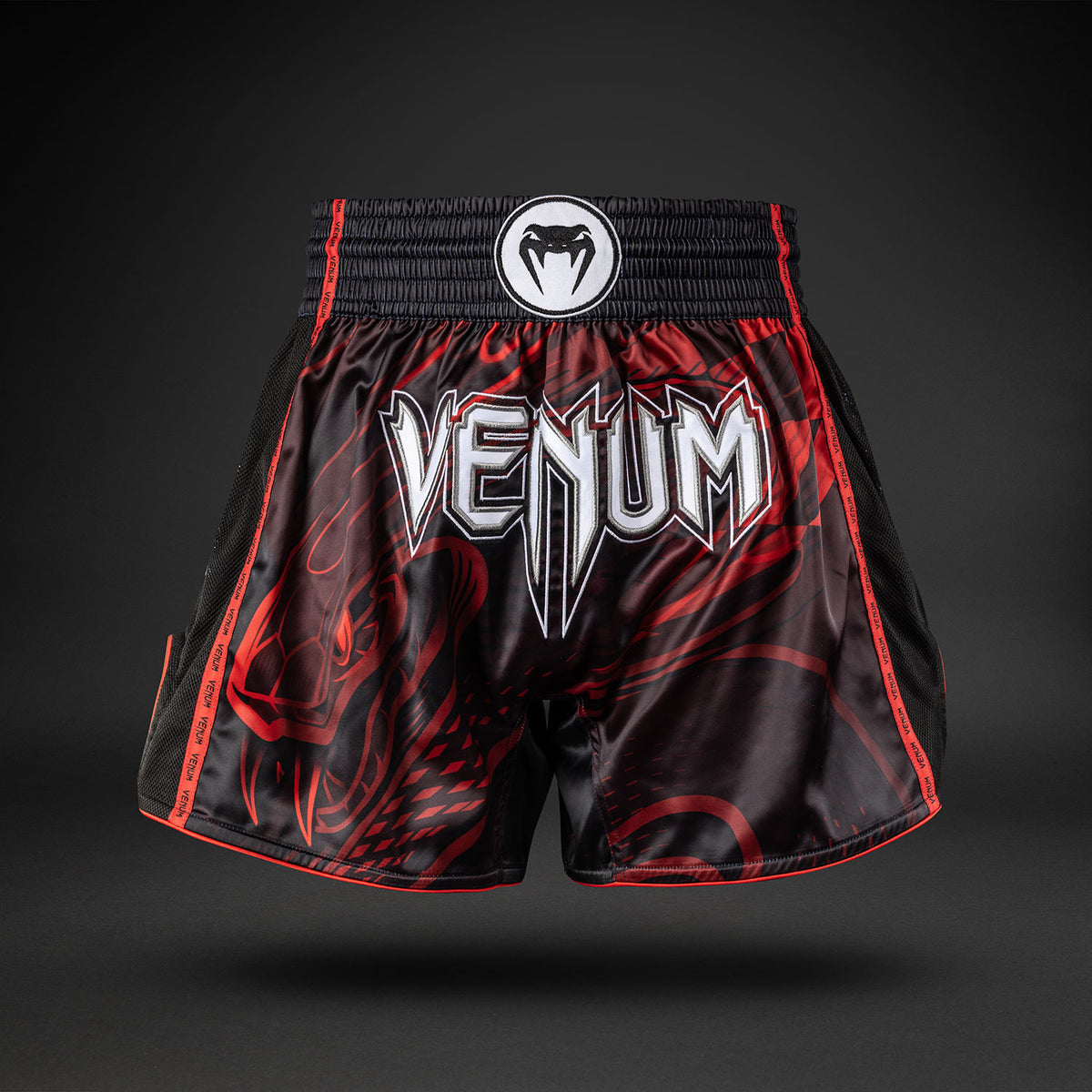 Venum Crimson Viper 2.0 Pantalón corto de Muay Thai - Negro/Rojo