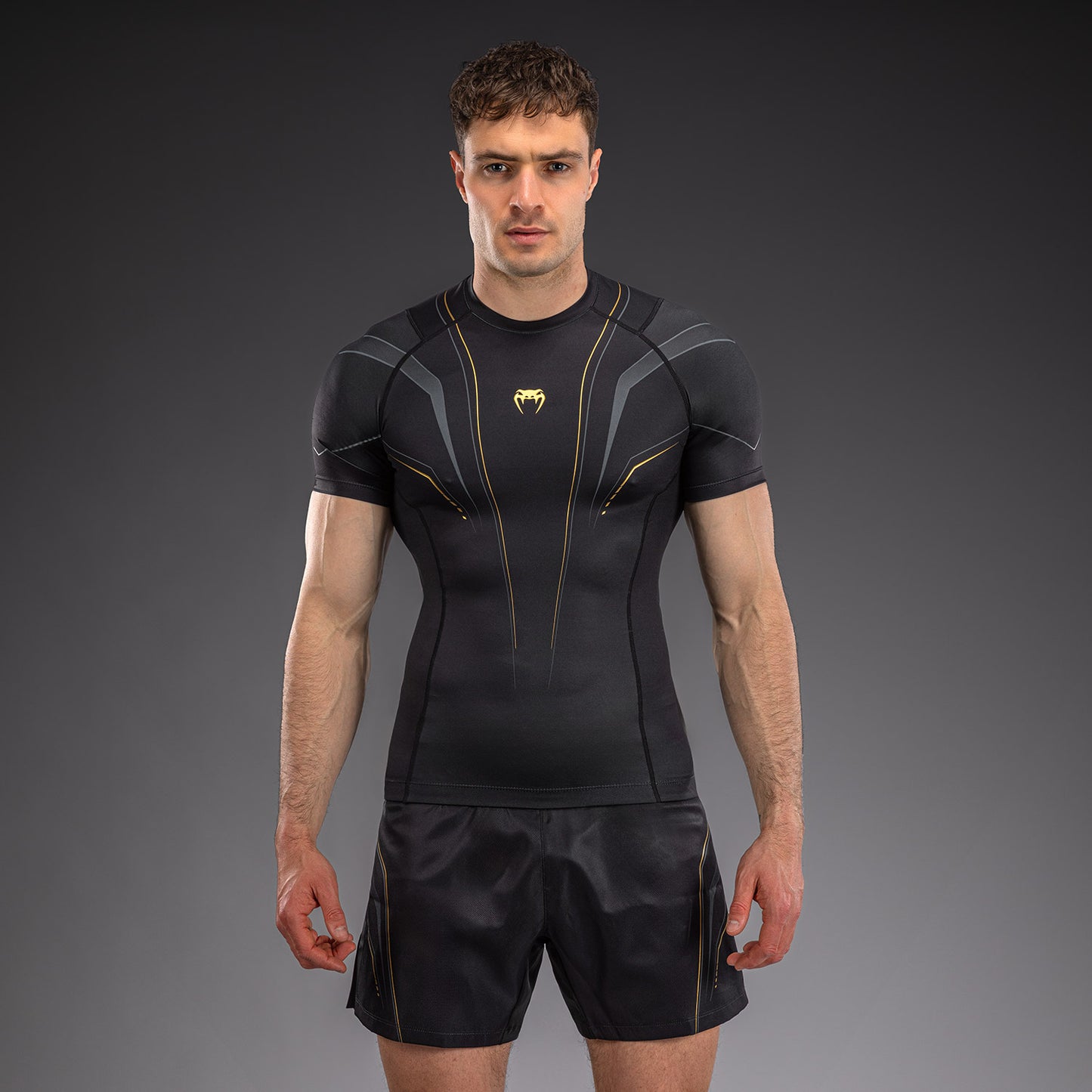 Venum Streamline Rashguard Manga Corta – Negro/Oro
