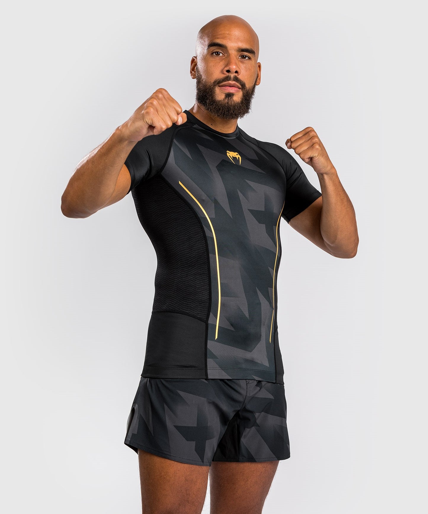Camiseta de compresión Venum Razor - Mangas cortas - Negro/Oro