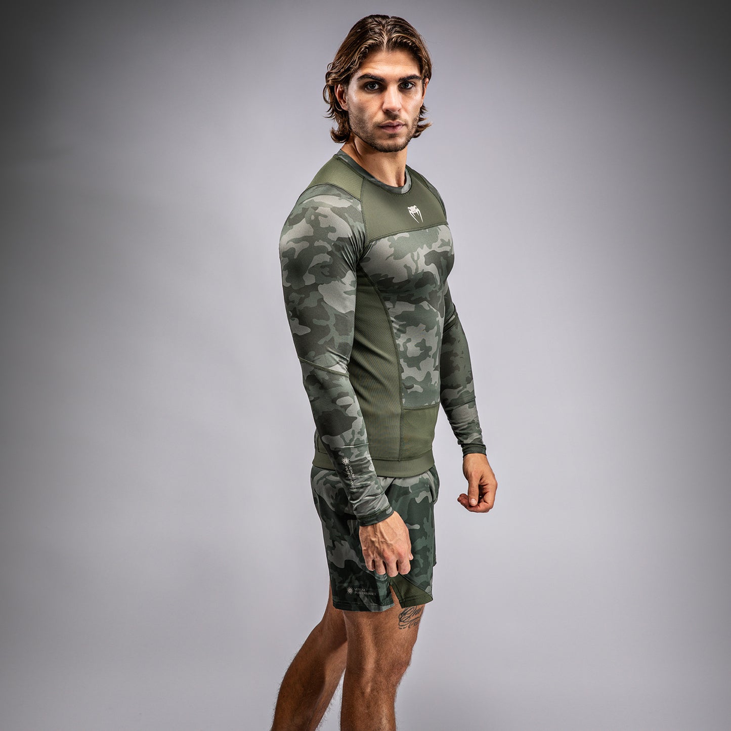 Venum G-Fit Air Rashguard de Manga Larga para Hombre - Camuflaje Militar
