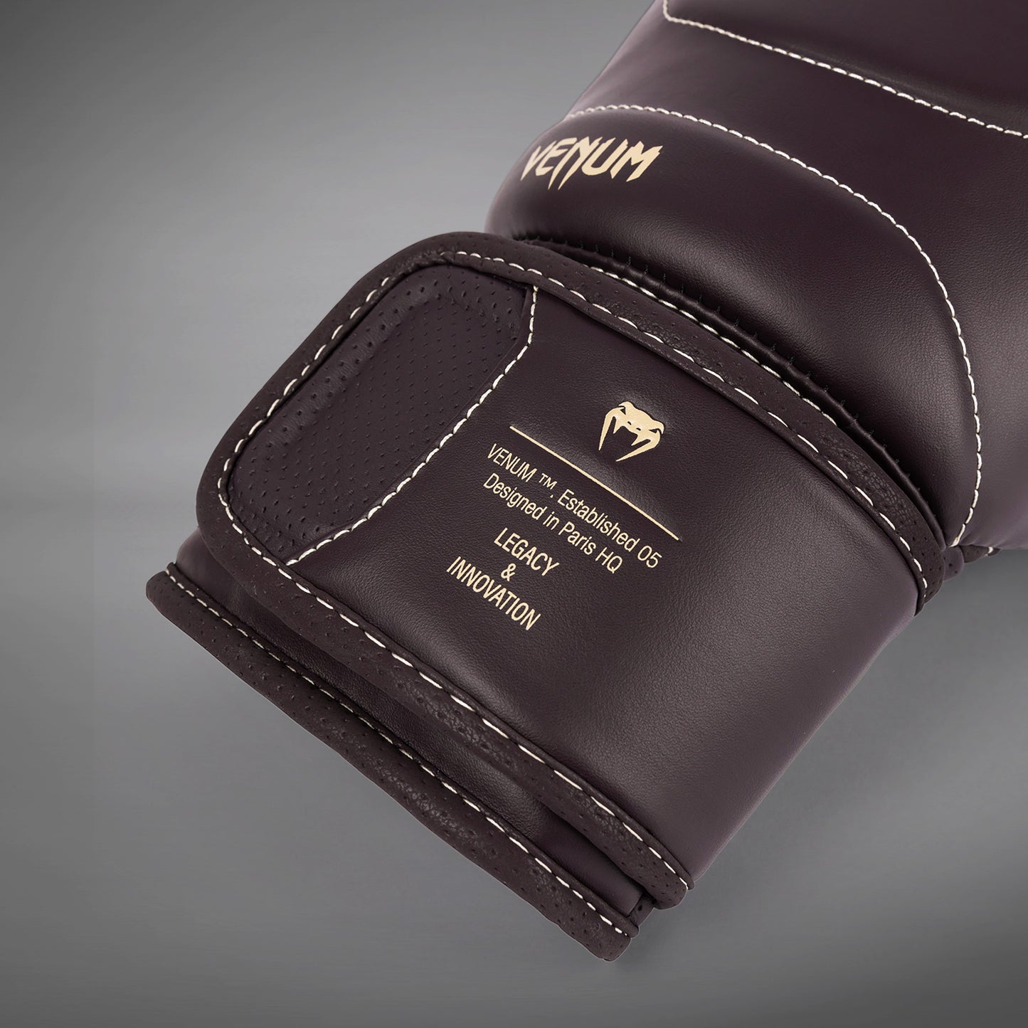 Venum Impact Evo Guantes de Boxeo - Chocolate