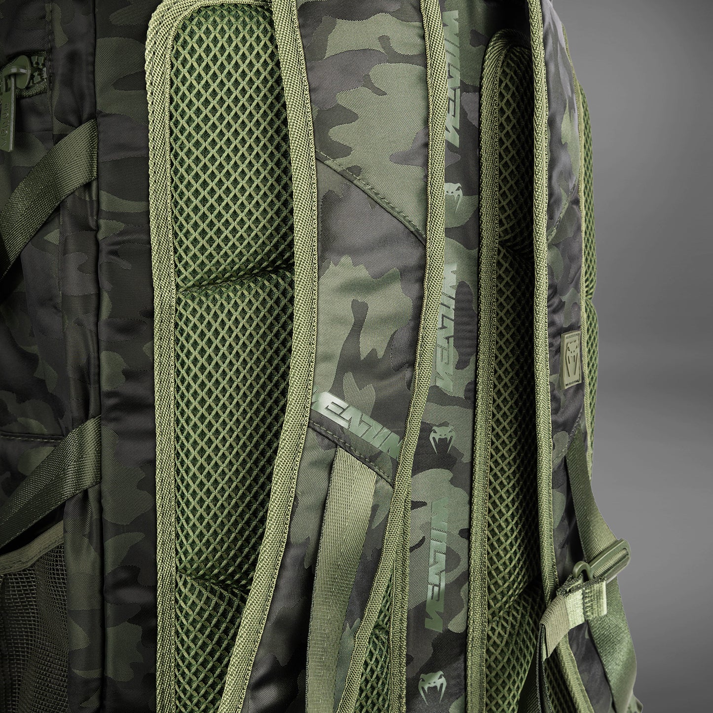 Mochila Venum Challenger Xtrem – Caqui/Camuflaje