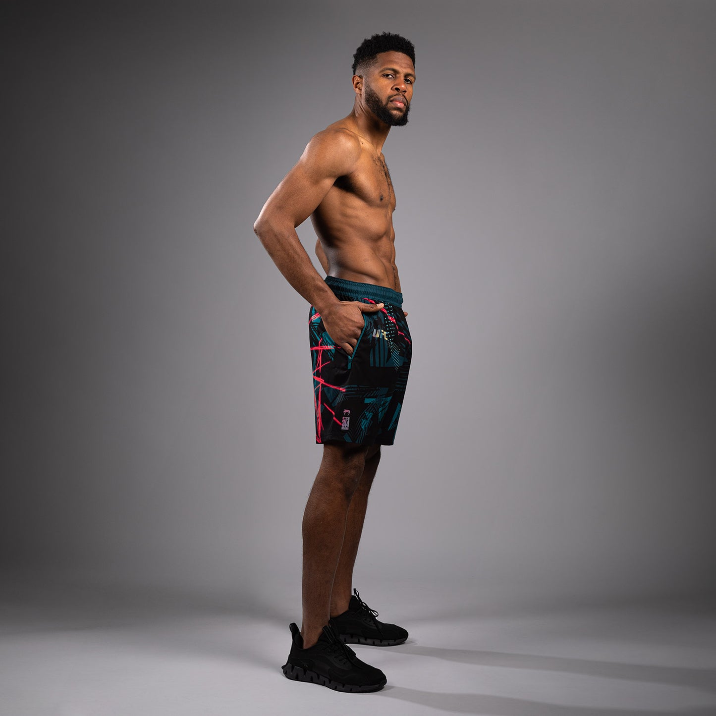 UFC Fusion By Venum Miami Edition Fight Week Performance Pantalones cortos para hombre - Negros