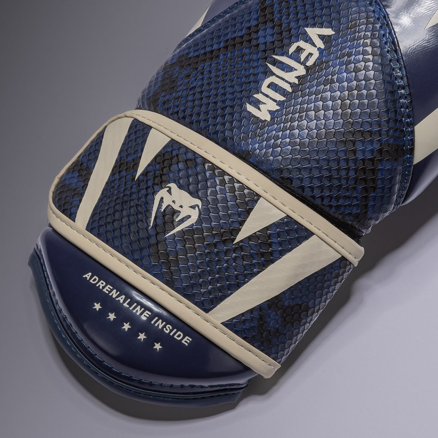 Venum Challengers 4.0 Scales Guantes de Boxeo – Azul Medianoche