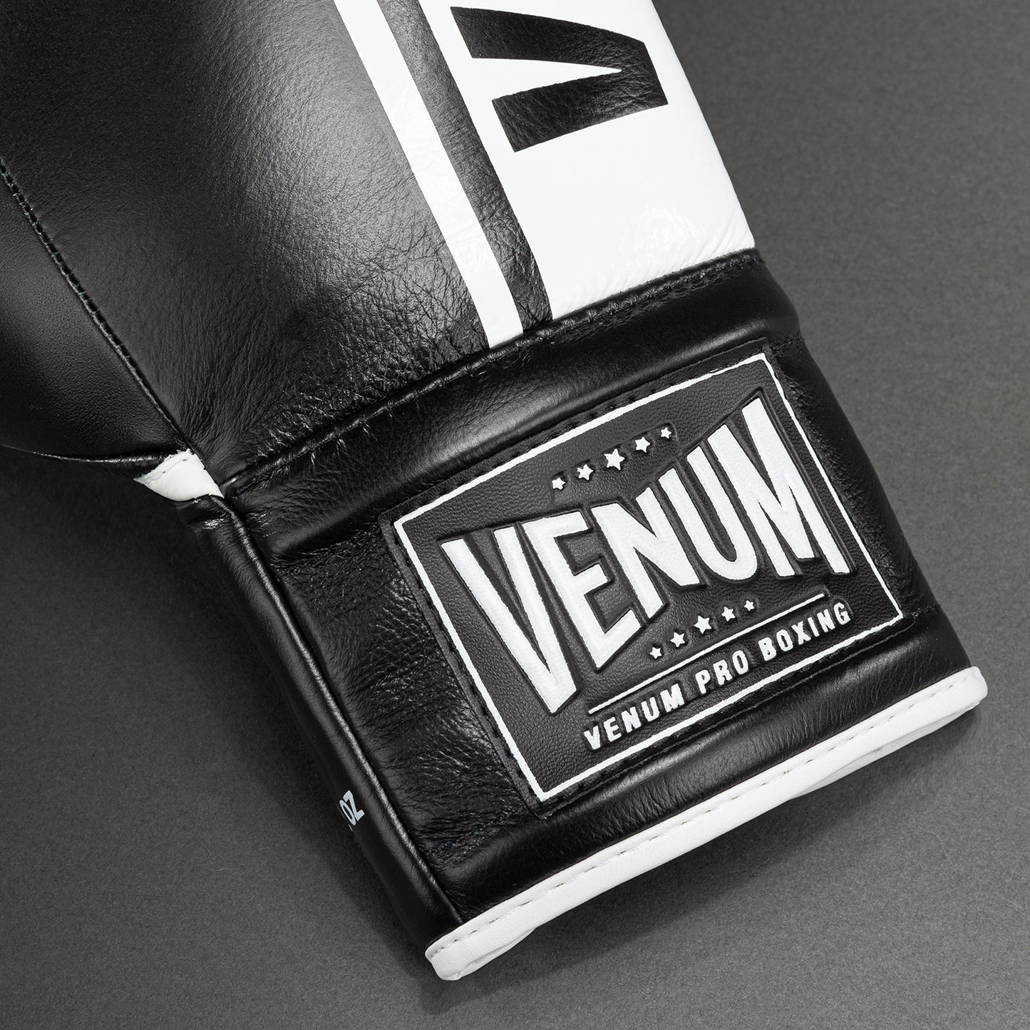Guantes de boxeo Venum Shield Pro con cordones - Negro/Blanco