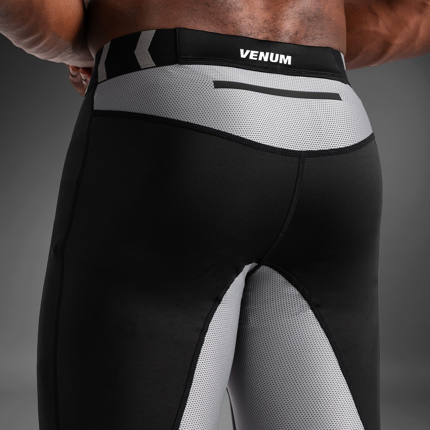 Venum Tempest Mallas para Hombre - Negro/Gris