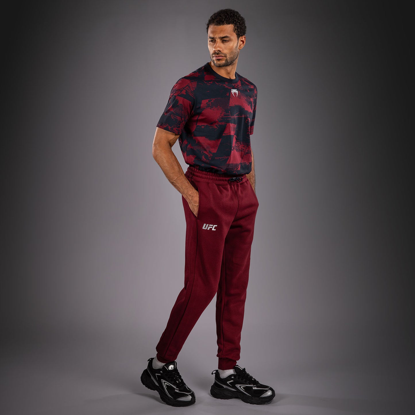 UFC Zenith by Venum Authentic Fight Week Pantalón Hombre - Burdeos