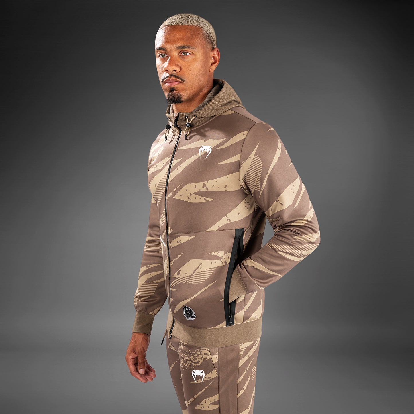 UFC Adrenaline By Venum Fight Week Sudadera Con Capucha para Hombre - Desert Camo