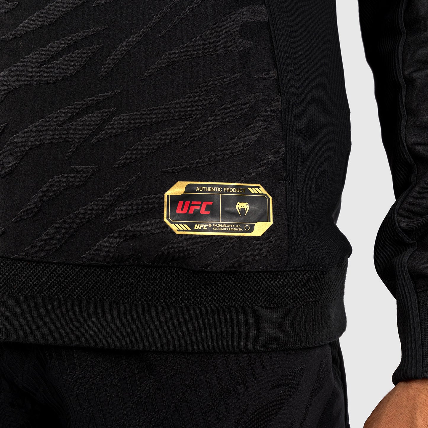 UFC Fusion by Venum Personalizados Authentic Fight Night Sudadera con Capucha para Hombre - Campeón