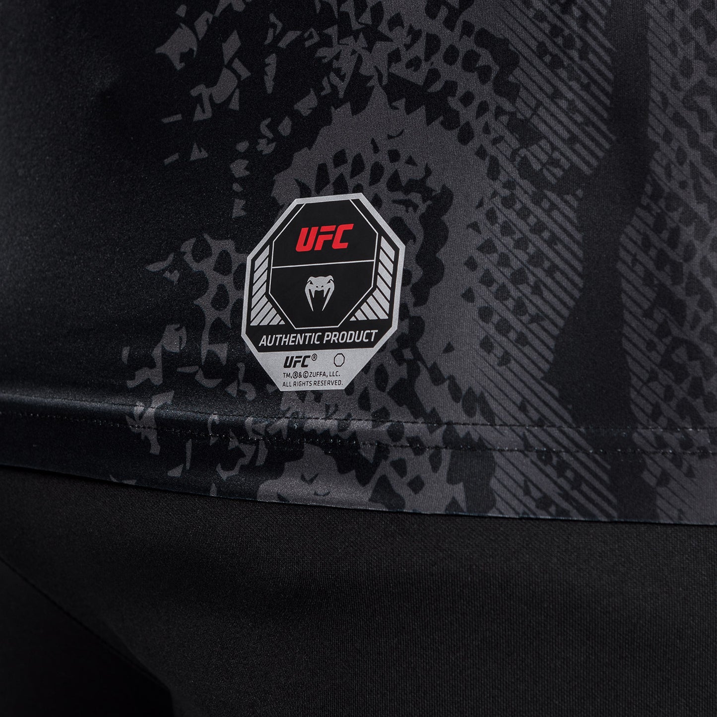 UFC Adrenaline by Venum Authentic Fight Night Camiseta Jersey para Hombre - Negro