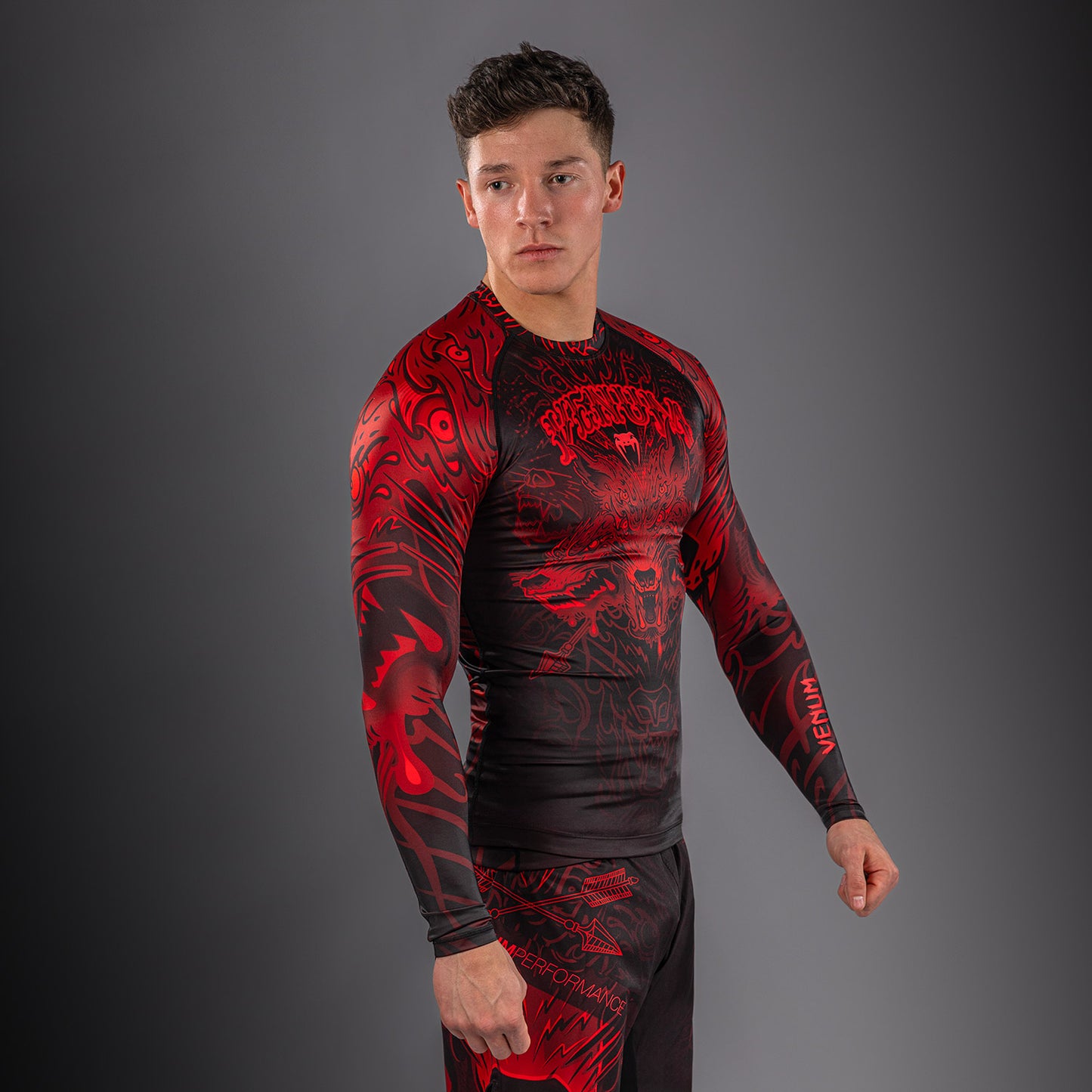 Venum Wolf Atak Rashguard Manga Larga – Negro/Rojo