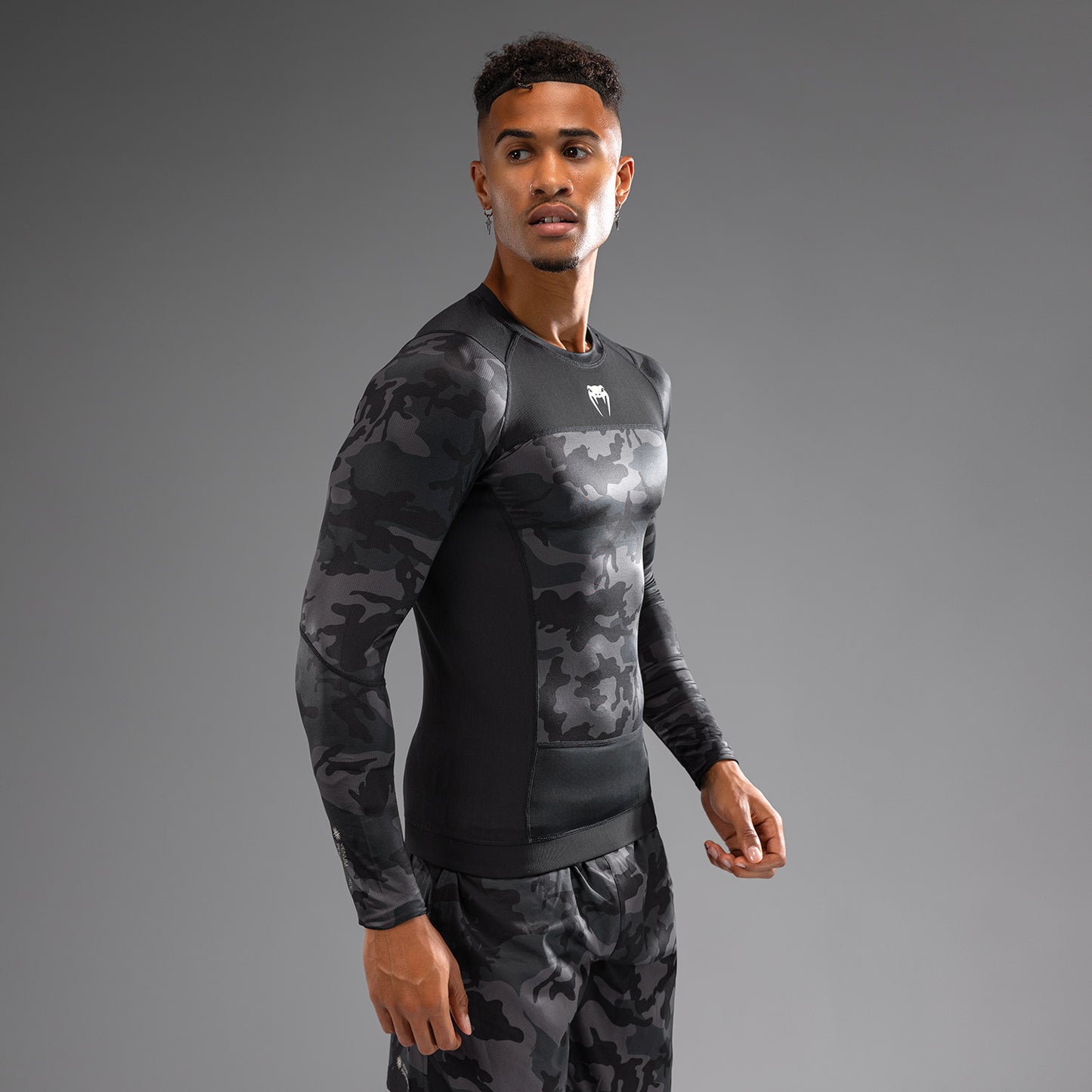 Venum G-Fit Air Rashguard de Manga Larga para Hombre - Camuflaje Urbano Digital