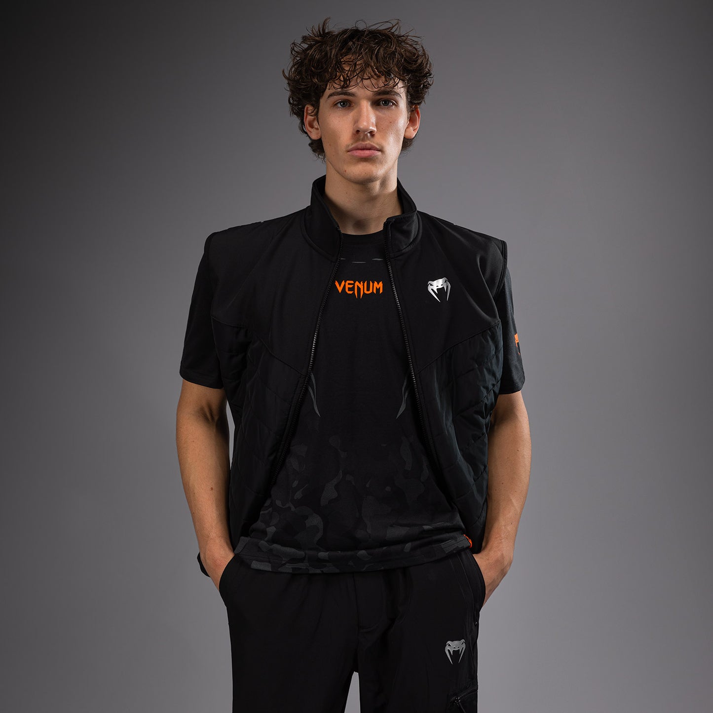 Venum Paddock Chaqueta Softshell Manga Corta - Negro