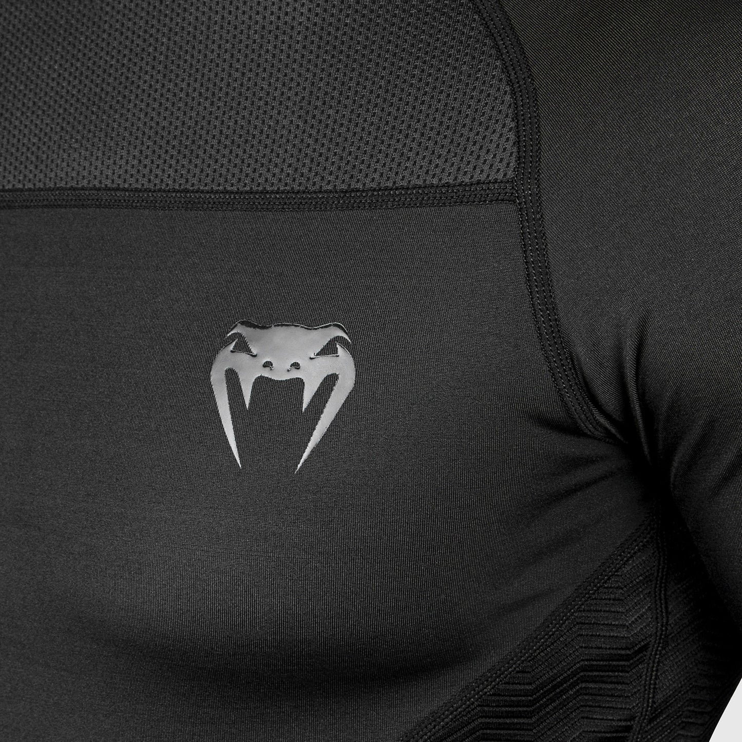 Venum G-Fit Rashguard - Manga corta - Negra