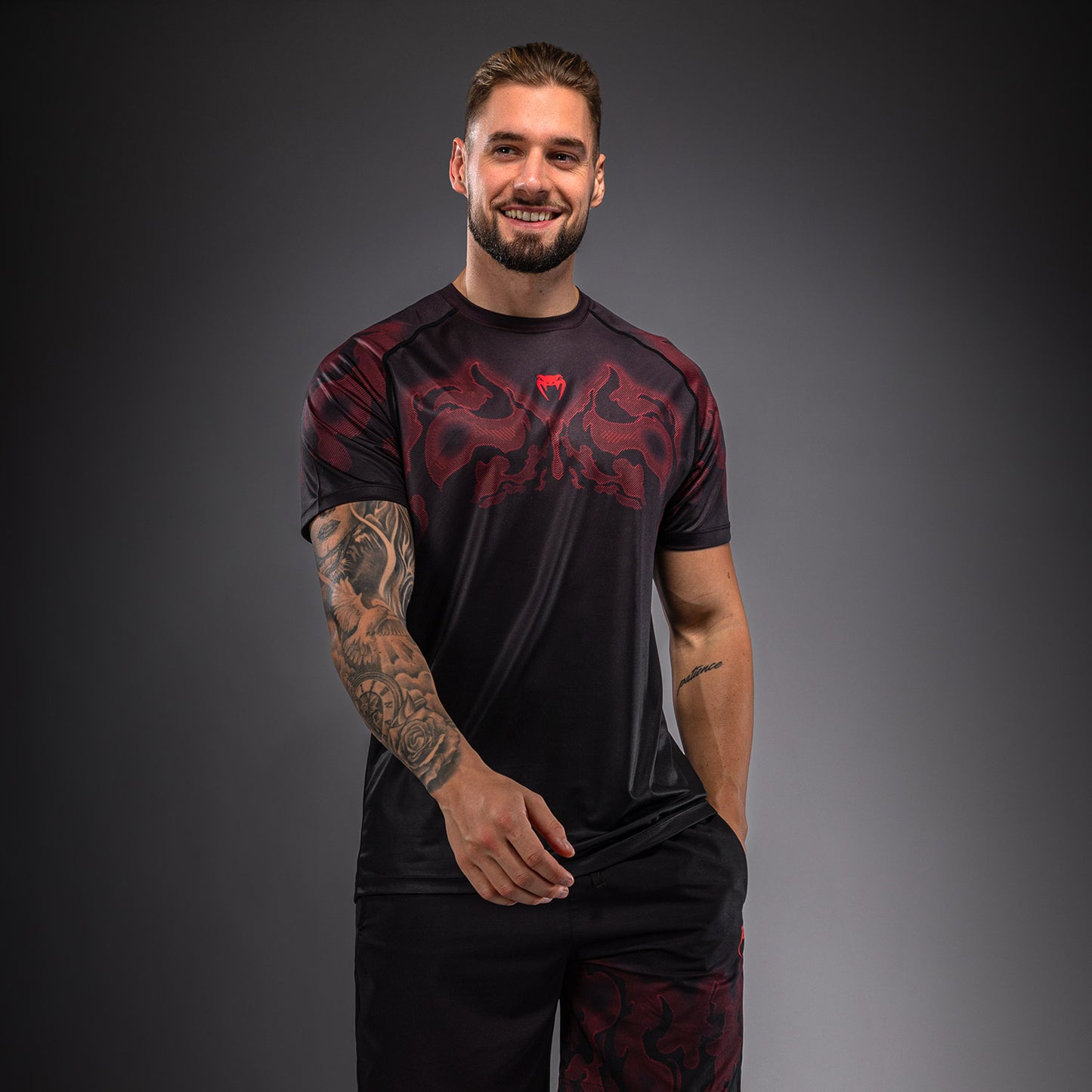 Venum Spectre Camiseta Dry Tech – Negro/Rojo