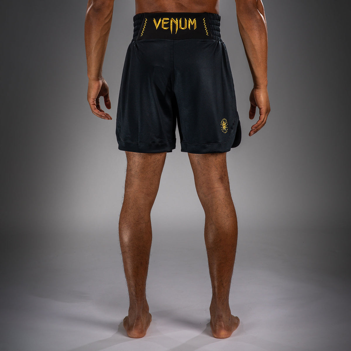 Venum Attack Pantalón corto de boxeo - Negro/Dorado