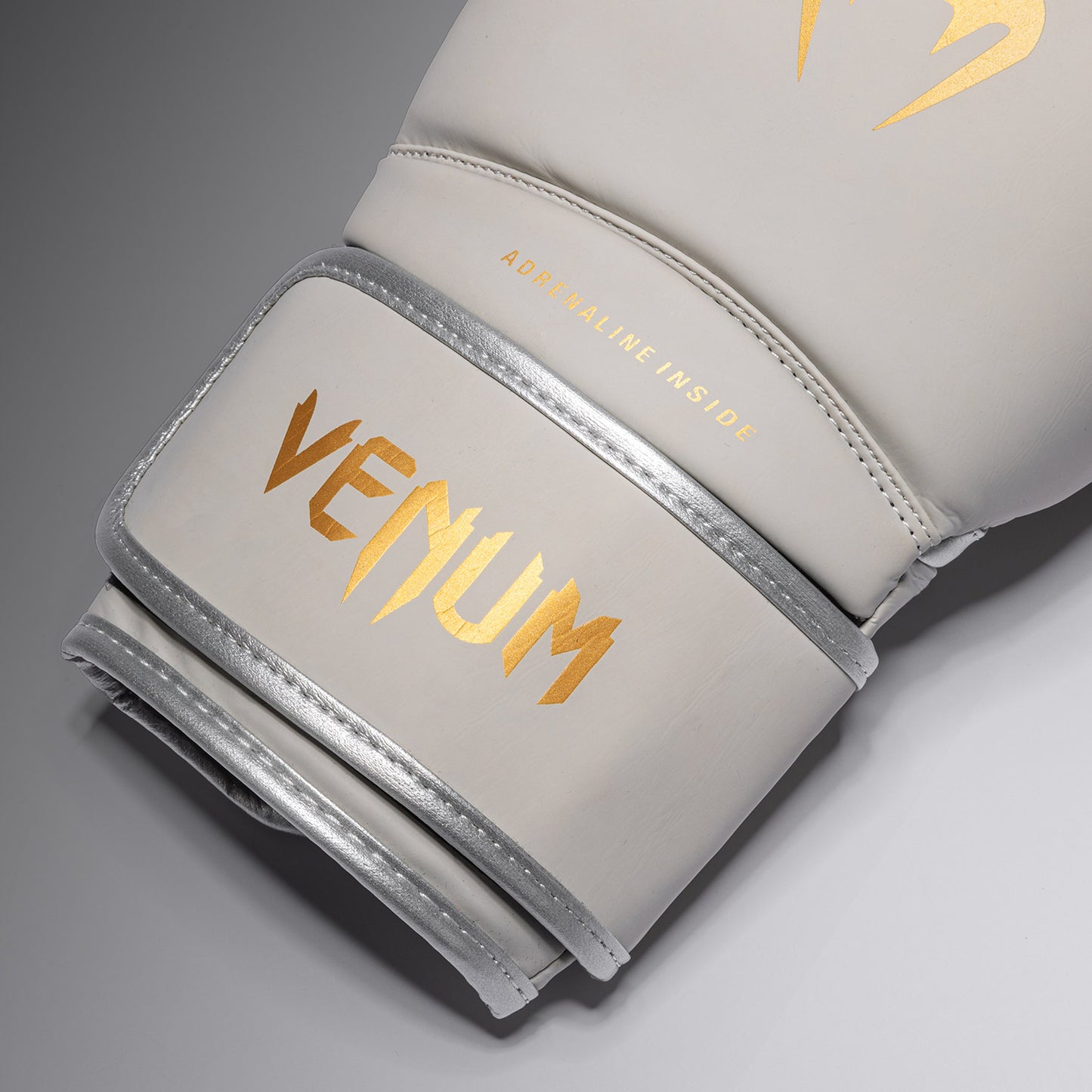 Venum Contender 1.5 Guantes de Boxeo - Marfil/Dorado