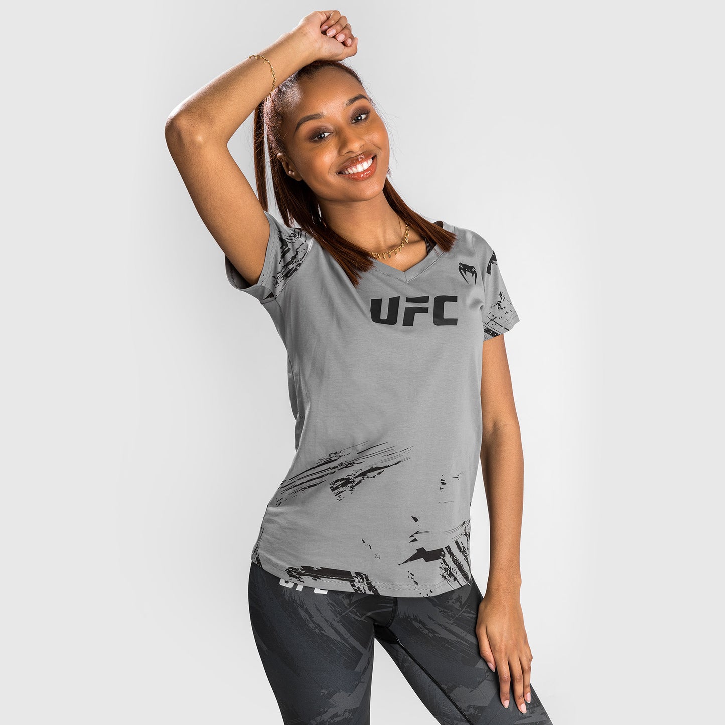 Camiseta UFC Venum Authentic Fight Week 2.0 - Para mujer  - Gris