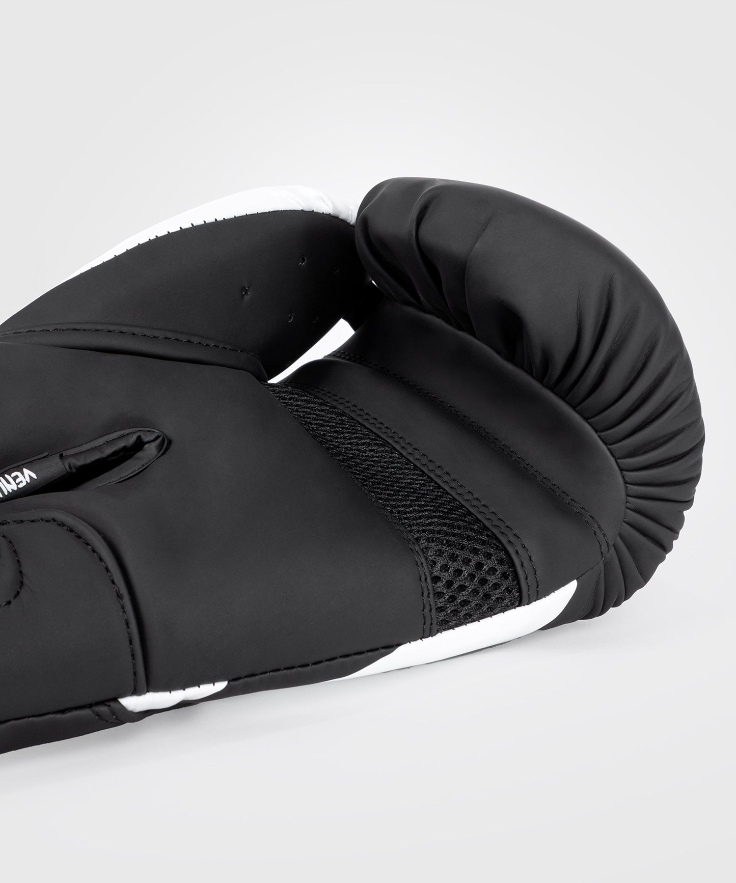 Venum Challenger 4.0 Guantes de Boxeo - Negro/Blanco