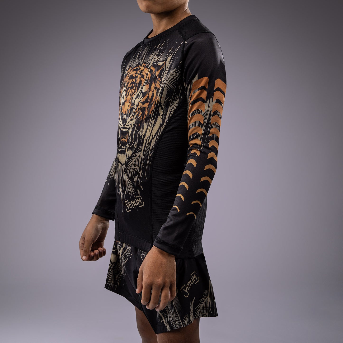 Venum Tiger Rashguard de Manga Larga para Niños - Negro/Naranja Neón