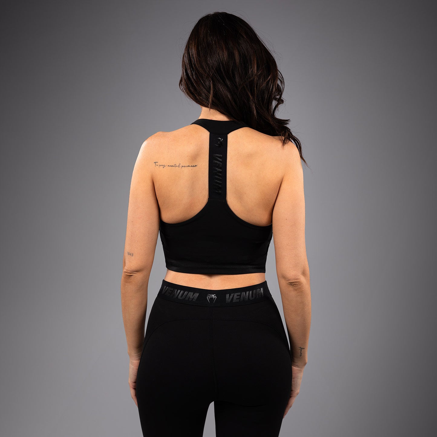 Venum Elevate Sujetador deportivo largo para mujer - Negro