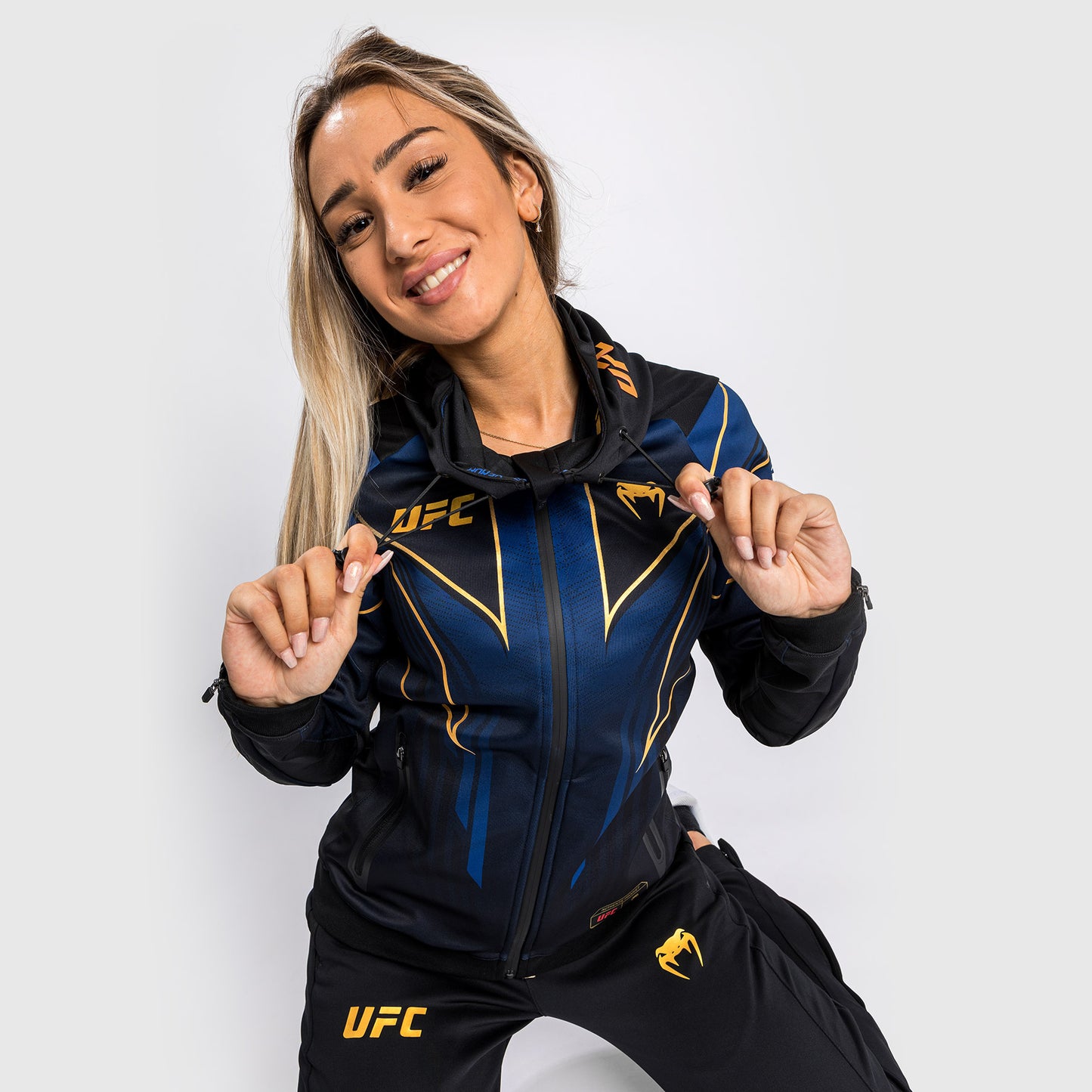 Sudadera con capucha Walkout para mujer UFC Venum Authentic Fight Night 2.0 - Midnight Edition - Champion