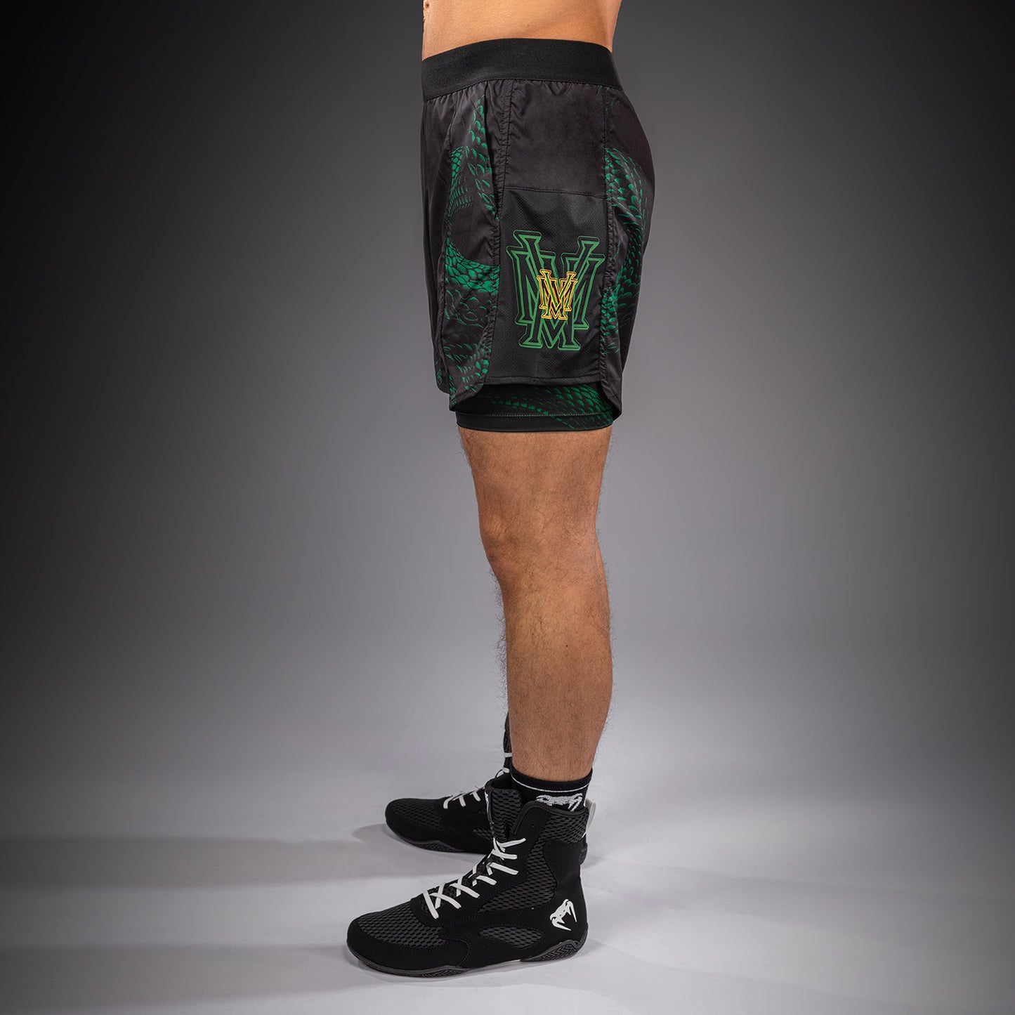 Venum Matupa Short de Entrenamiento - Negro/Verde/Oro