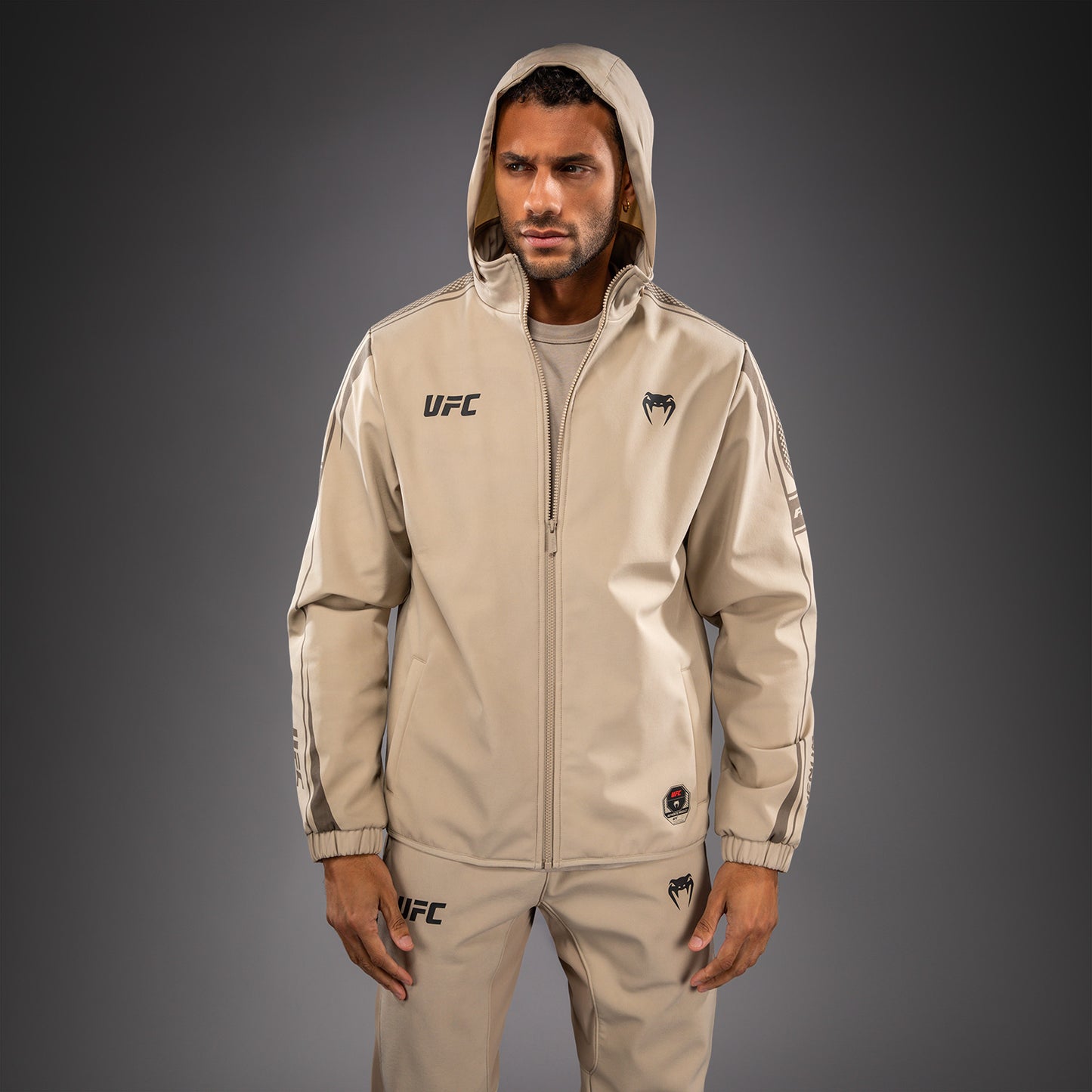Venum UFC Unity by Venum Authentic Fight Week Sudadera con Capucha y Cremallera para Hombre - Arena