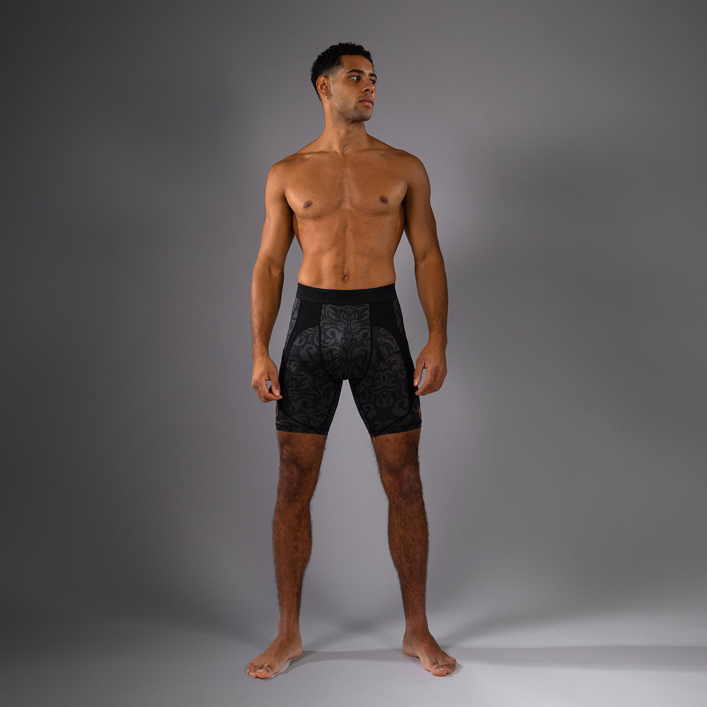 Venum x Topuria Unmatched Edition Pantalones Vale Tudo - Negro/Dorado