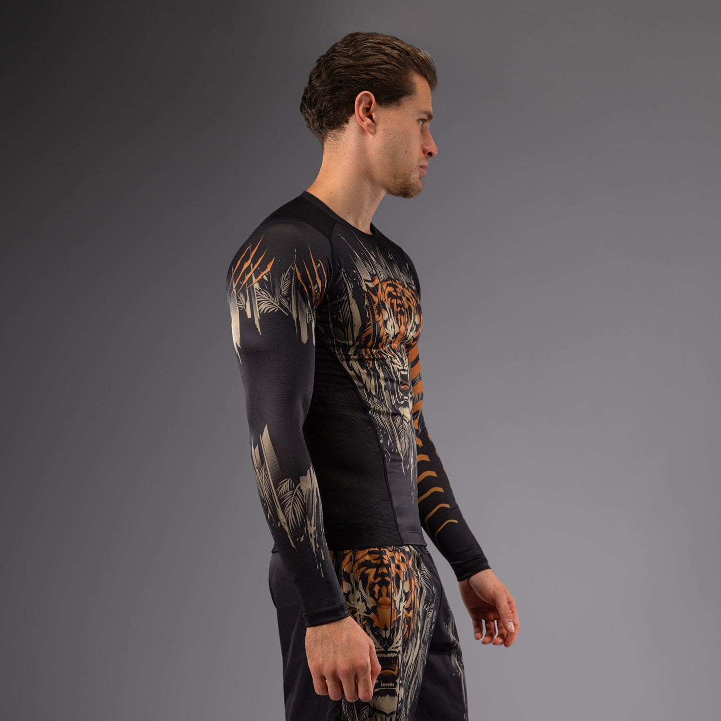 Venum Tiger Rashguard de Manga Larga para Hombre - Negro/Naranja Neón