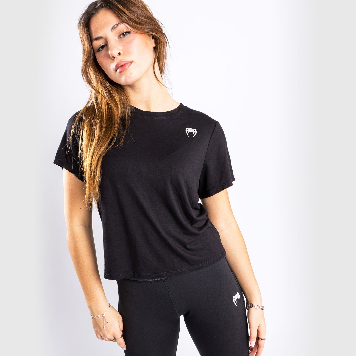 Camiseta Venum Glow - Mujer - Negro