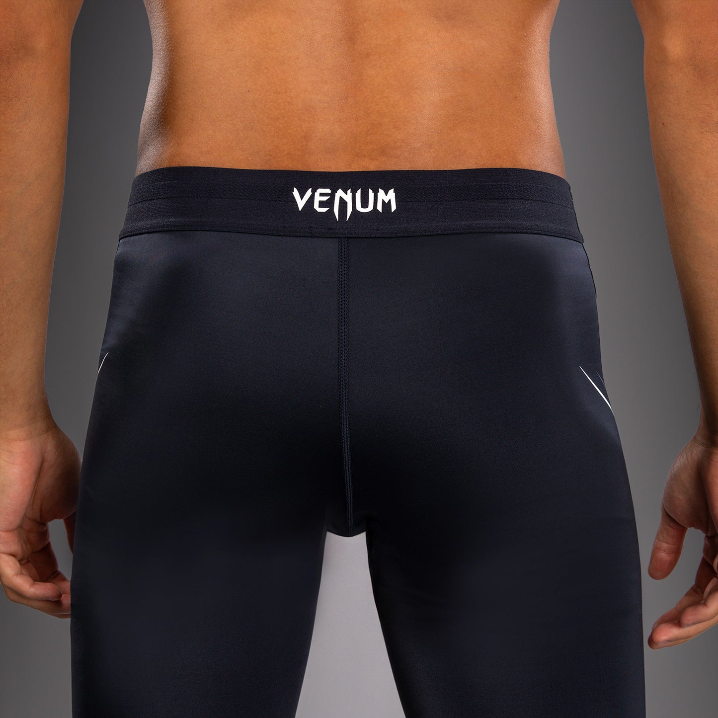 Venum G-Core Pantalón Corto de Compresión - Azul Marino/Blanco