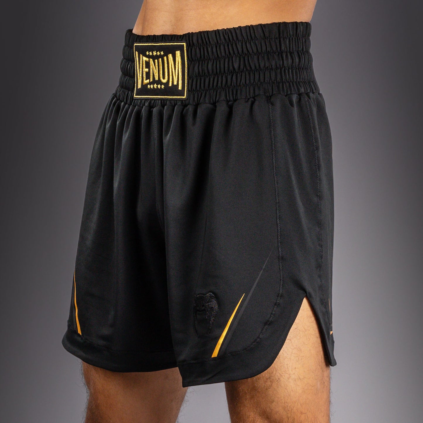 Venum G-Core Pantalón Corto de Boxeo - Negro/Oro