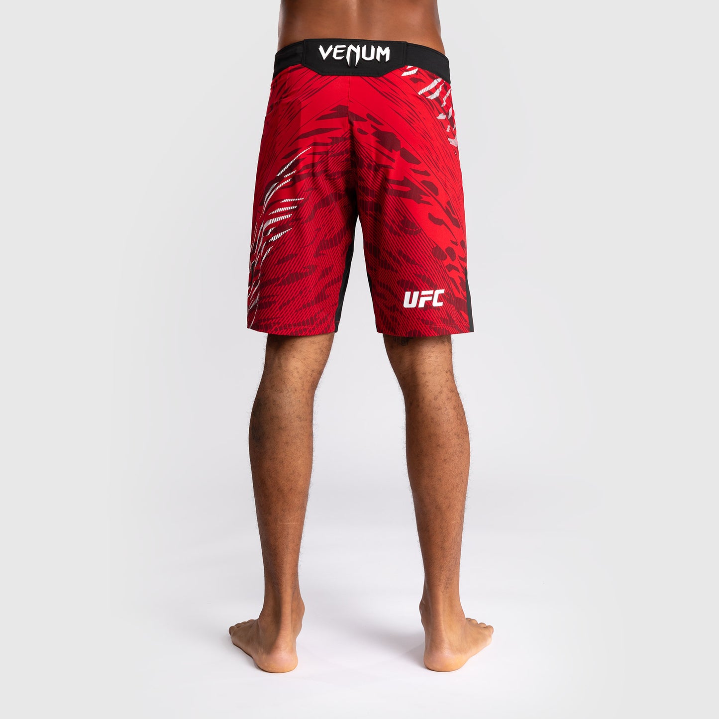 UFC Fusion by Venum Personalizados Authentic Fight Night Shorts de Lucha para Hombre - Ajuste Largo - Rojo