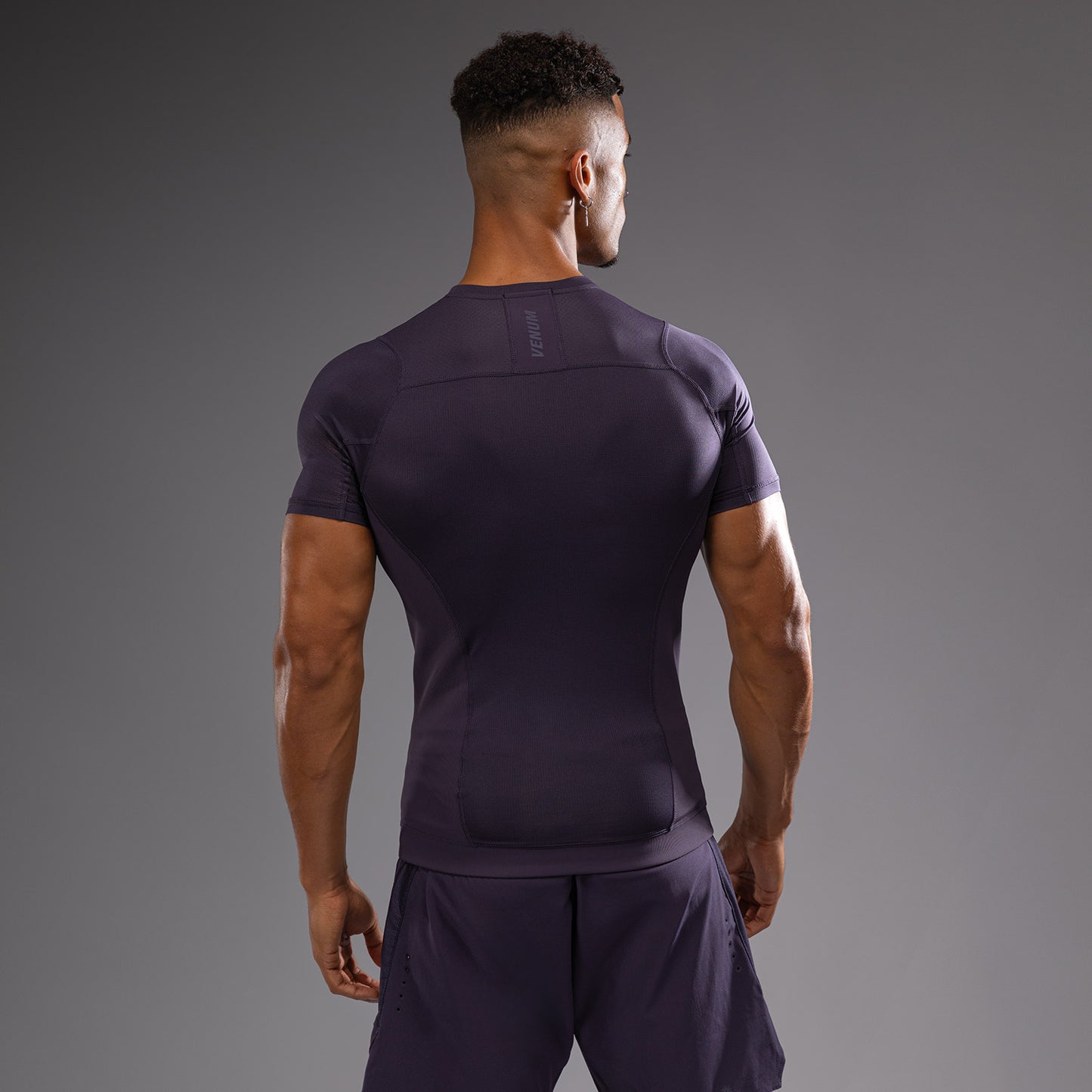 Venum G-Fit Air Rashguard de Manga Corta para Hombre - Púrpura Profundo