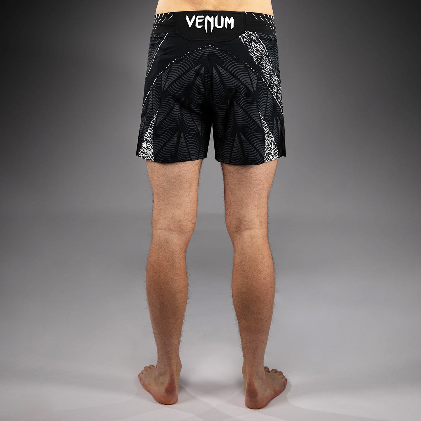 UFC Zenith by Venum Authentic Fight Night Short de pelea ajuste corto Hombre - Negro