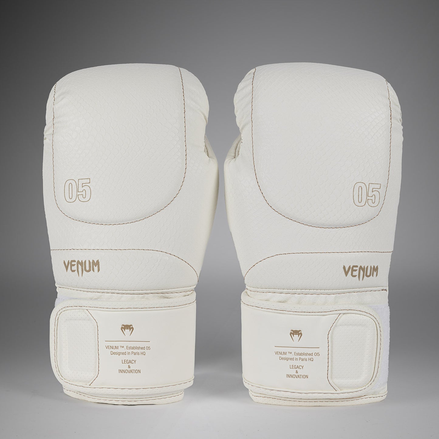 Venum Impact Evo Scales Guantes de Boxeo – Marfil