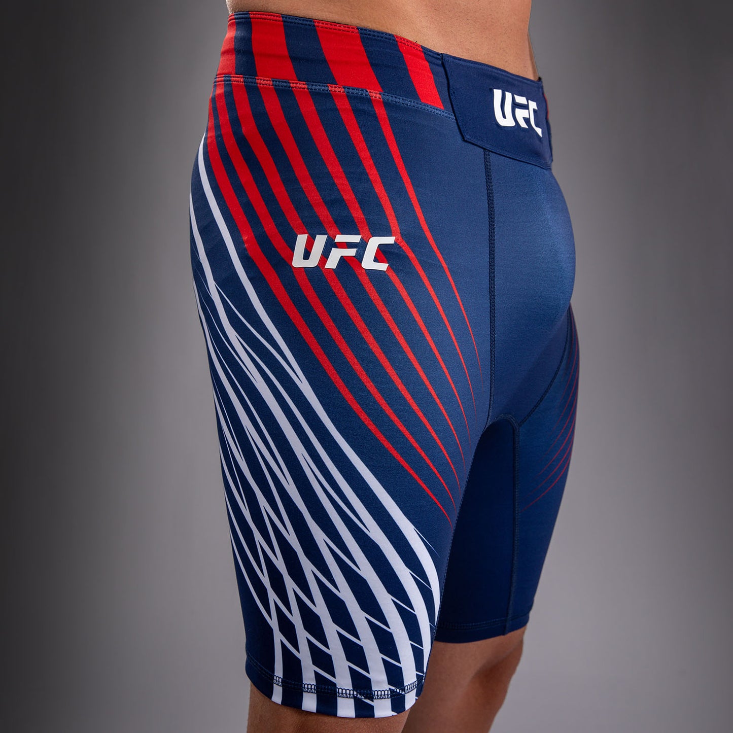 Official UFC Freedom 250 by Venum Authentic Fight Night Vale Tudo Shorts para hombre - Azul