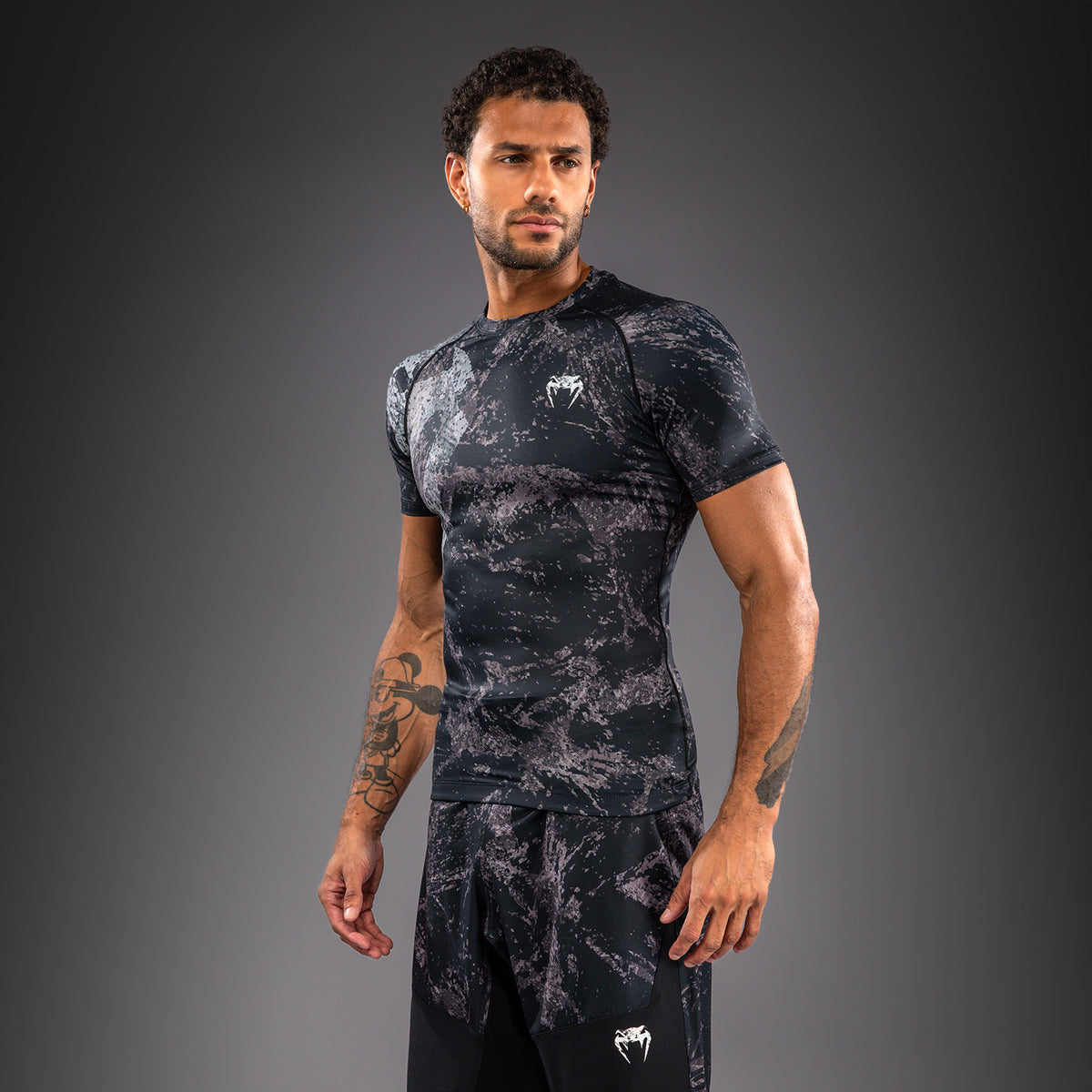Venum Rage & Workout Rashguard de Manga Corta - Negro/Gris