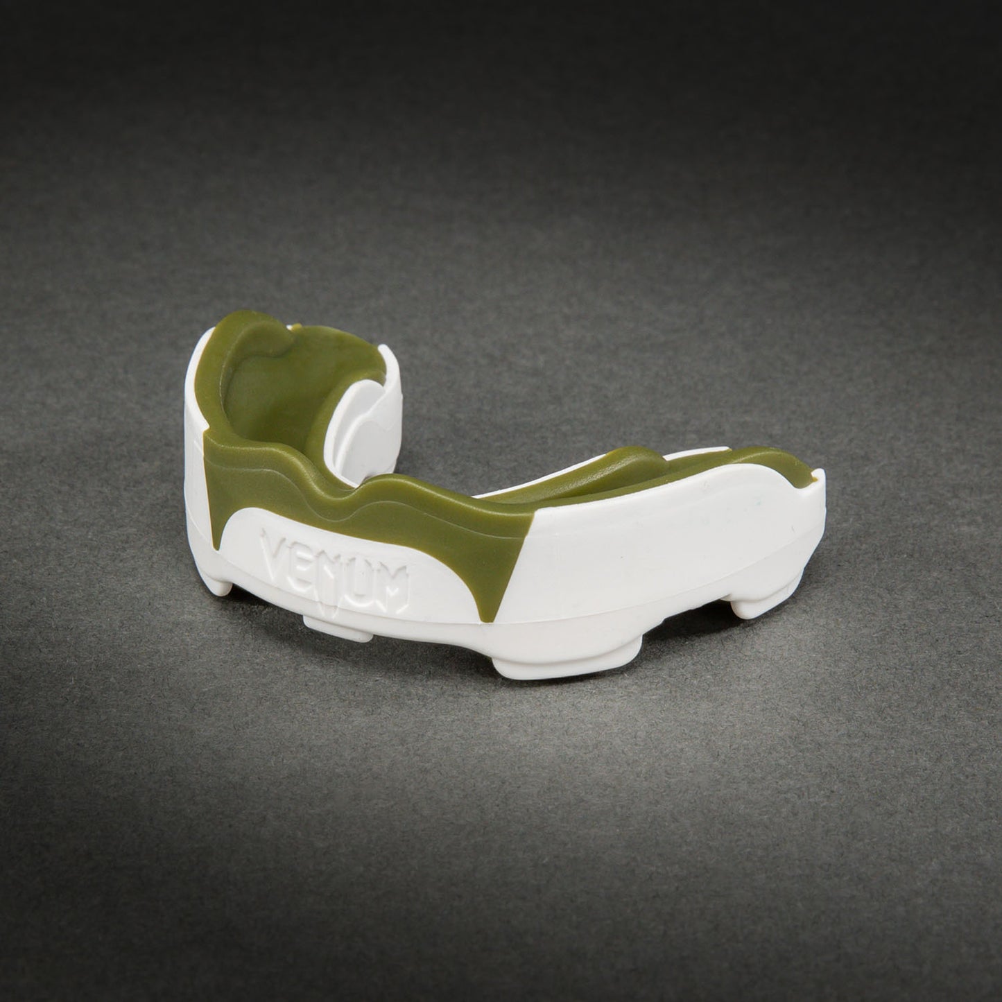 Venum Predator Protector Bucal – Blanco/Kaki