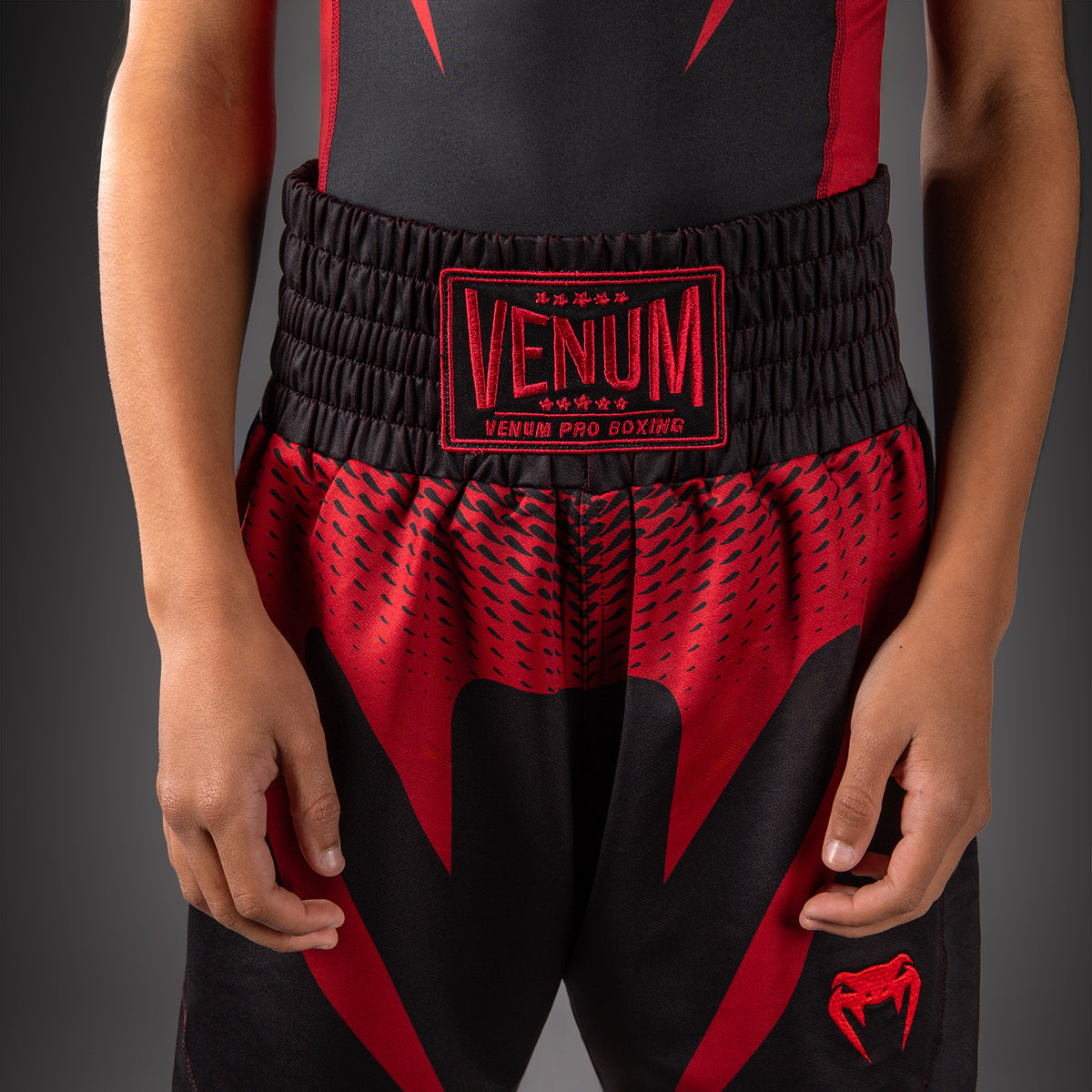 Venum Attack Short de Boxeo para Niño - Negro/Rojo