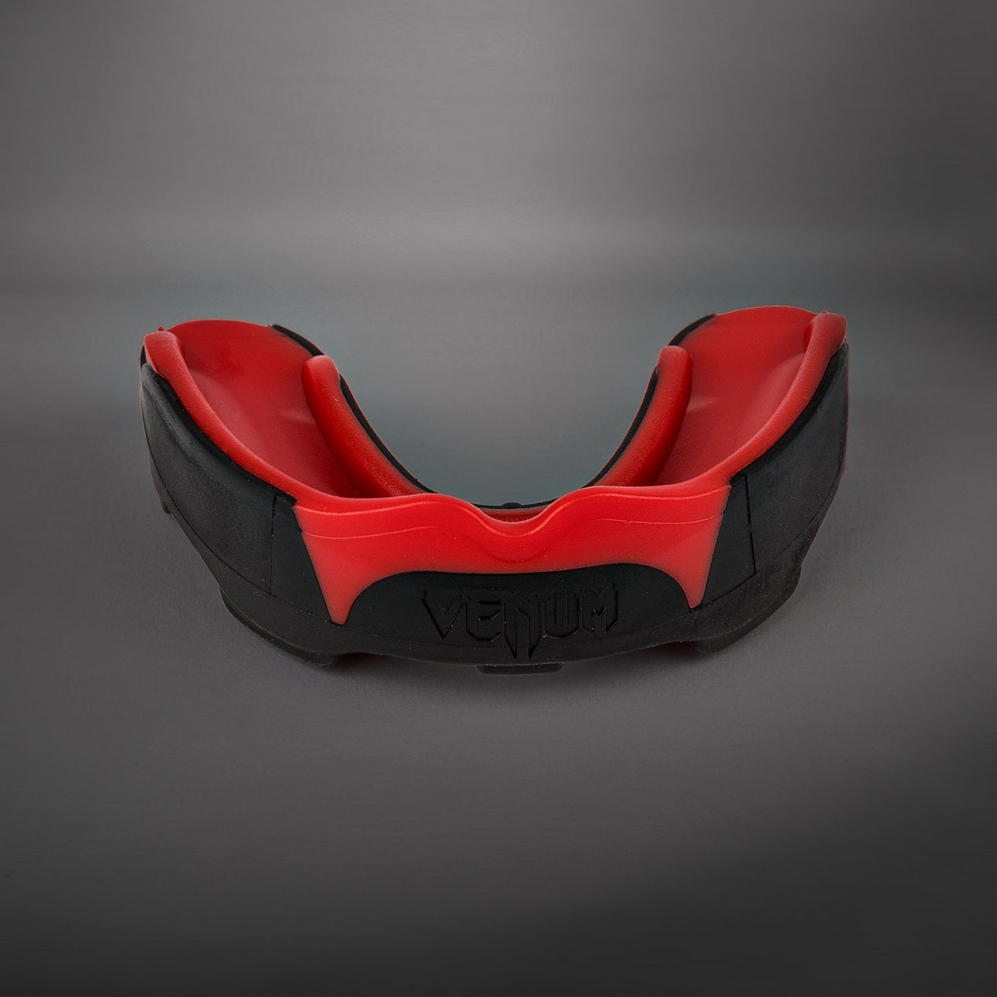 Venum Predator Protector Bucal - Negro/Rojo