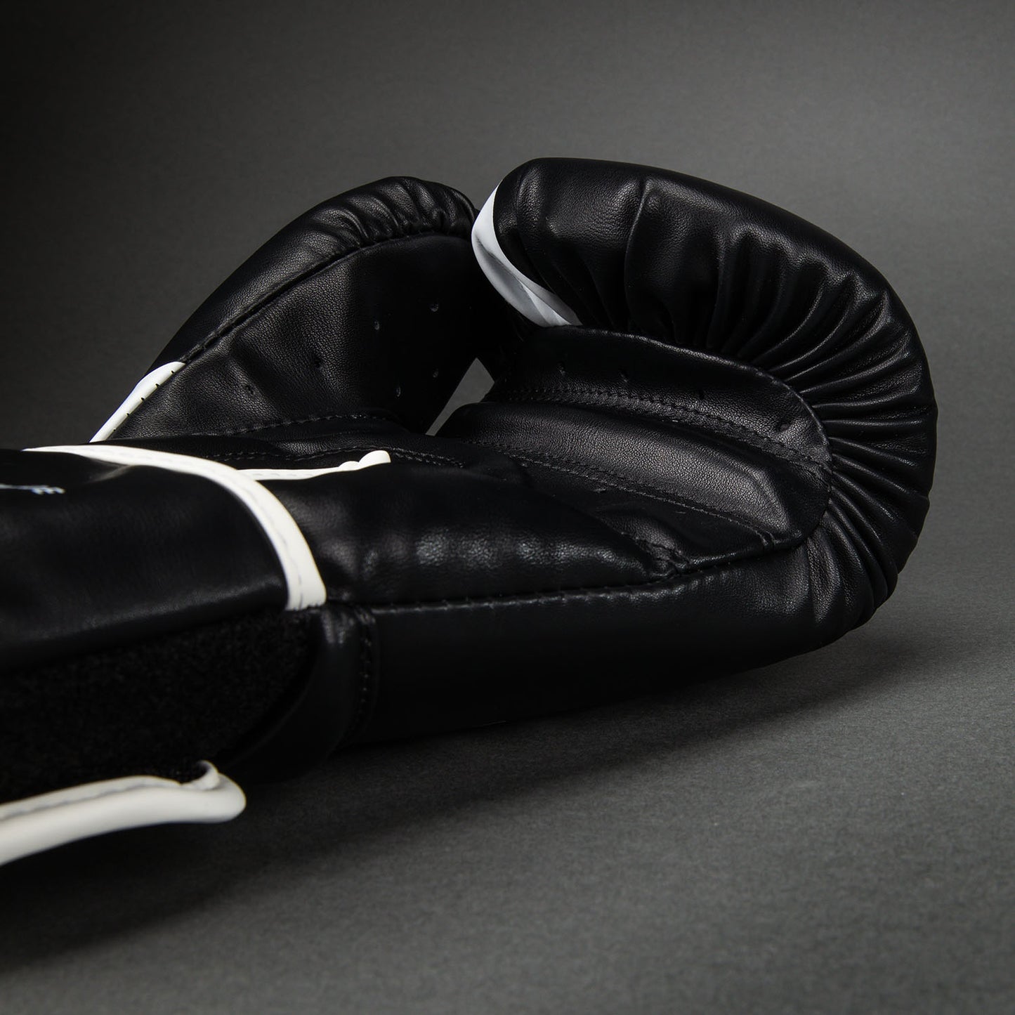 Venum Challenger 2.5 Guantes de Boxeo – Negro/Blanco