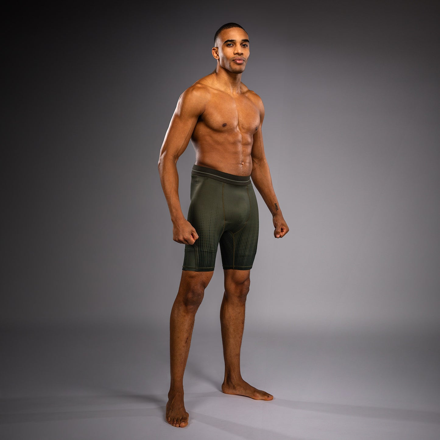Venum Stealth Short de Compresión – Caqui/ Verde Oscuro