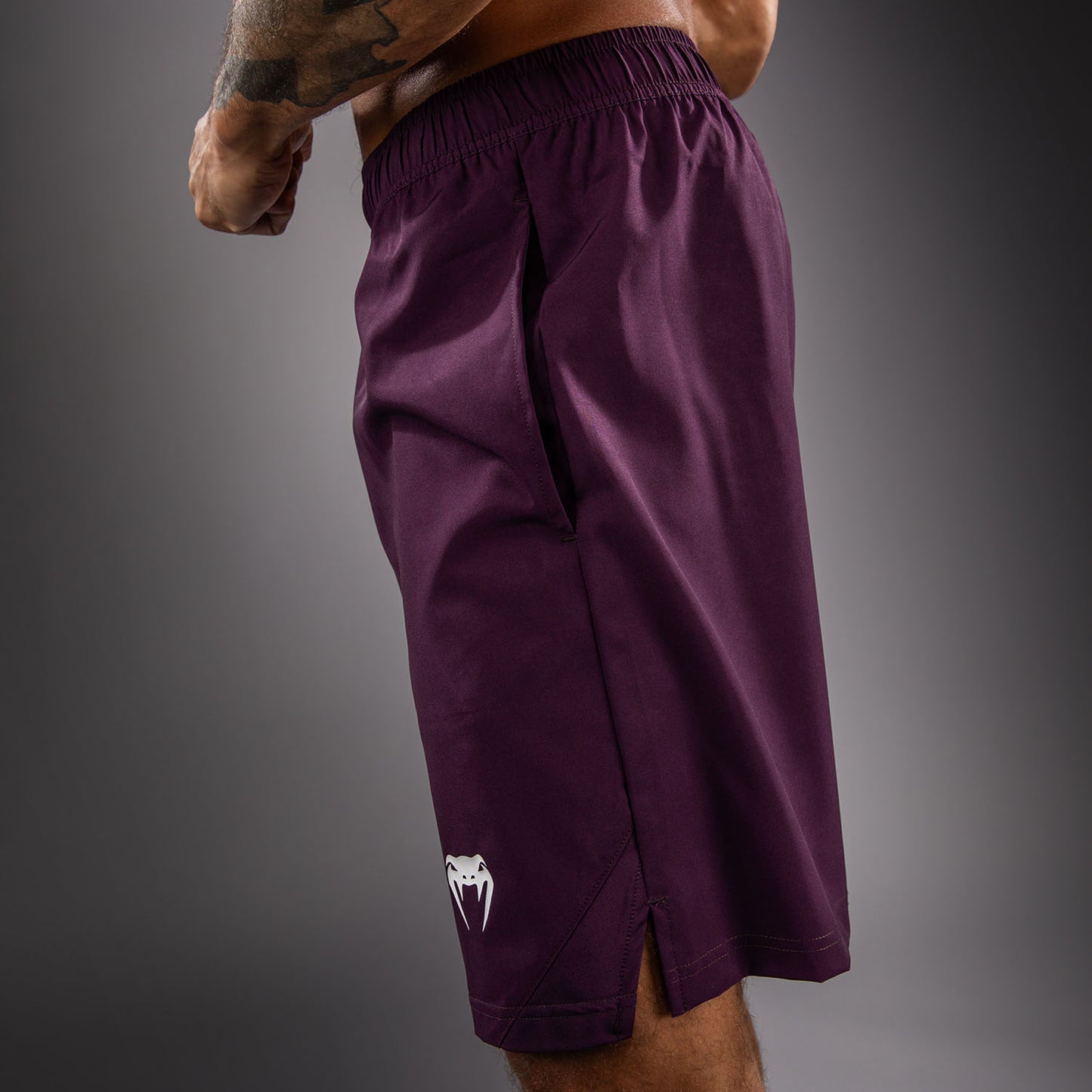 Venum Contender Shorts de entrenamiento - Morado oscuro/Blanco