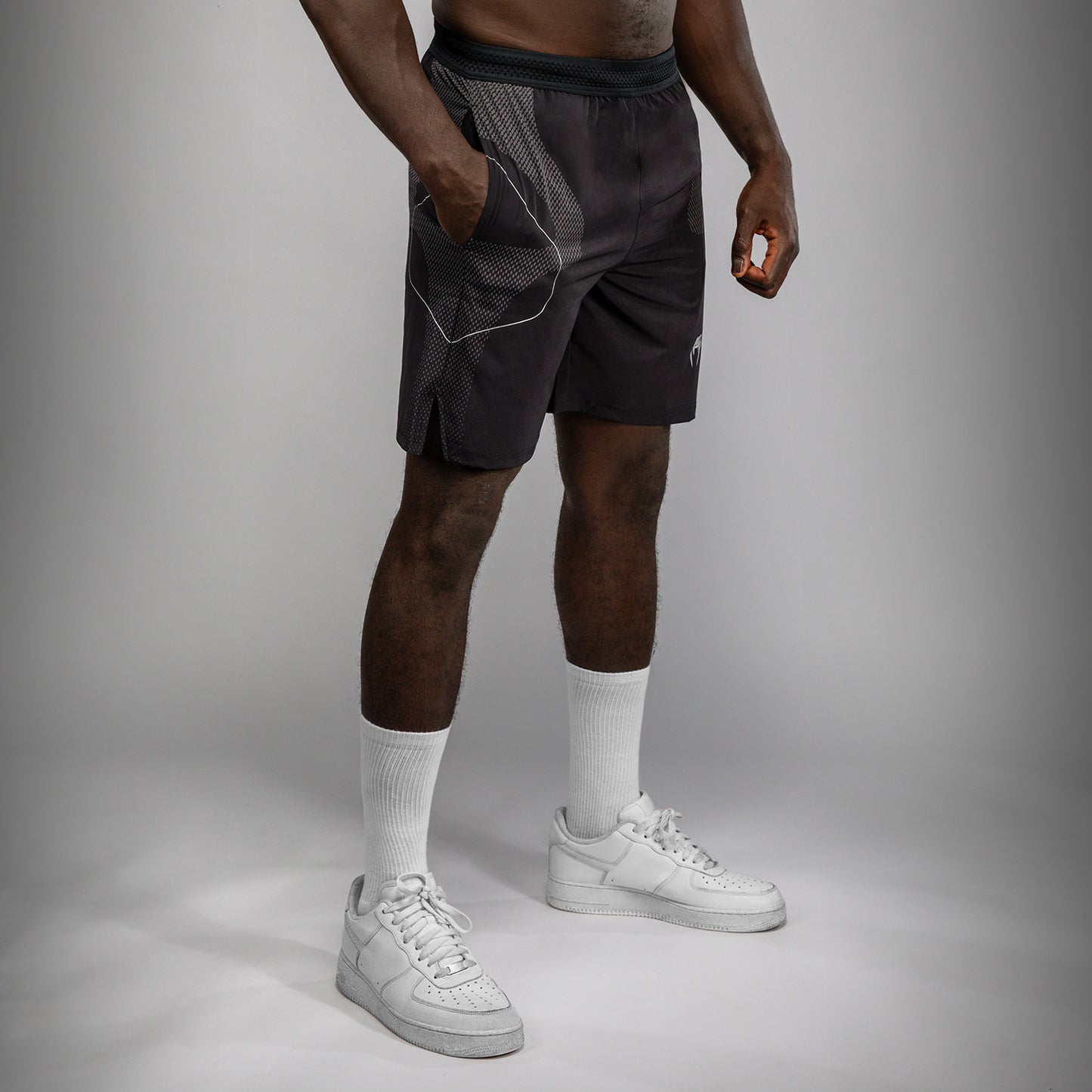 Venum Nexus Pantalones Cortos de Entrenamiento – Negro/Plata