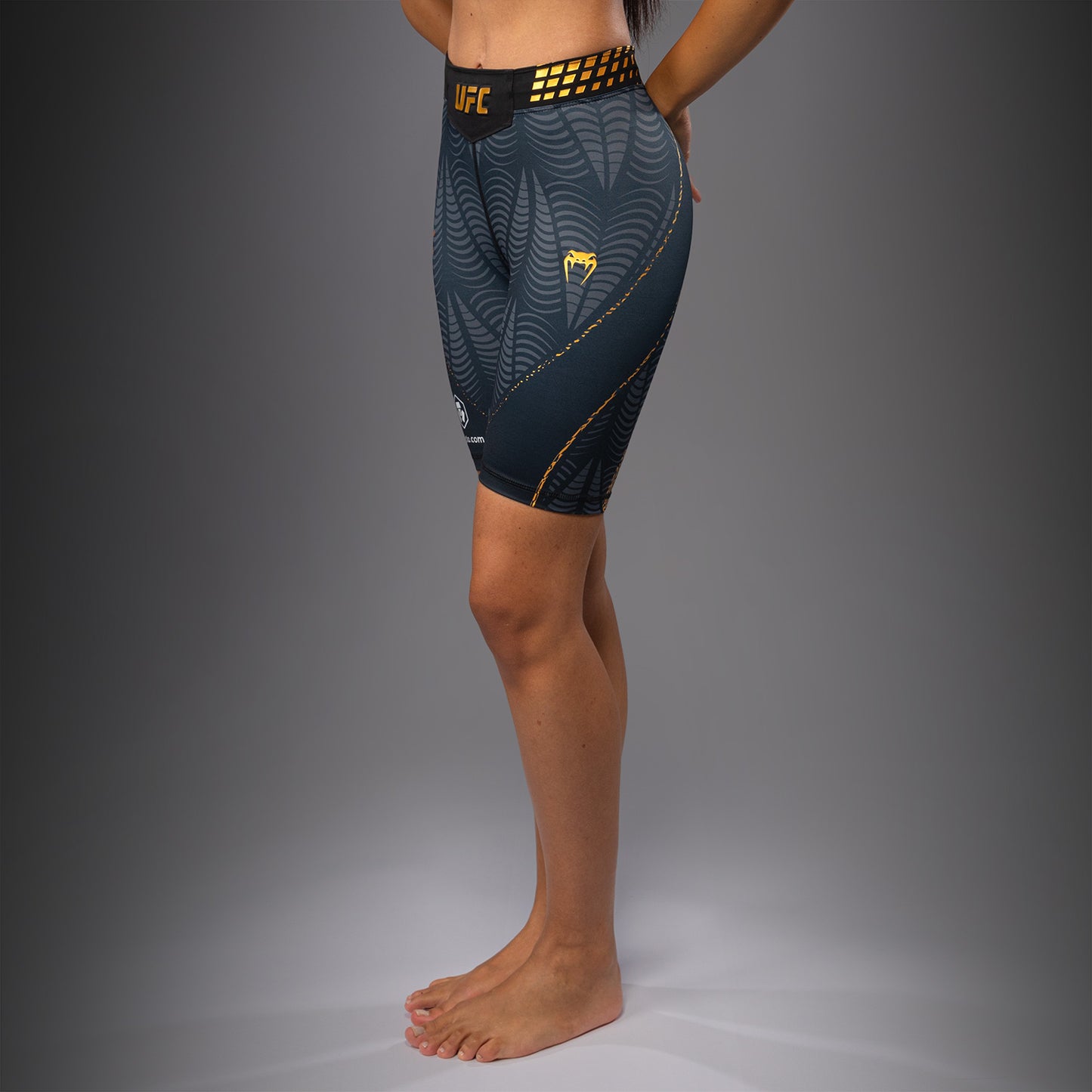 UFC Zenith by Venum Authentic Fight Night Short Vale Tudo ajuste largo Mujer - Champion