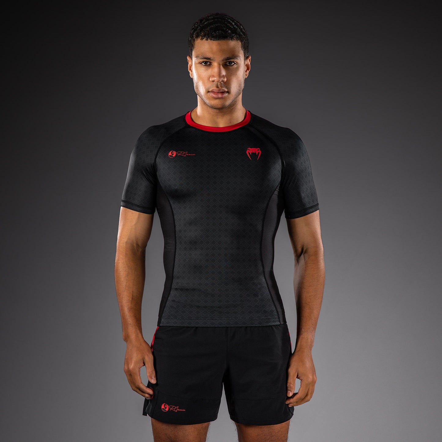 Venum x Roger Gracie Signature Rashguard Manga Corta - Negro/Rojo