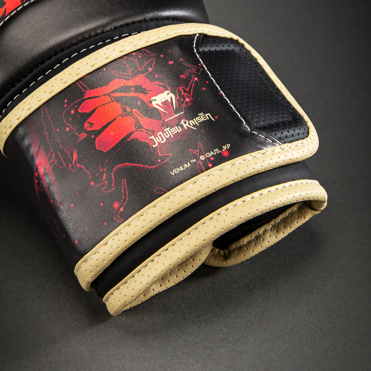 Jujutsu Kaisen x Venum Itadori Impact Evo Guantes de Boxeo – Negro/Rojo