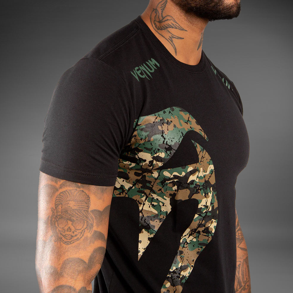 Venum Original Giant Camiseta - Negro/Camuflaje